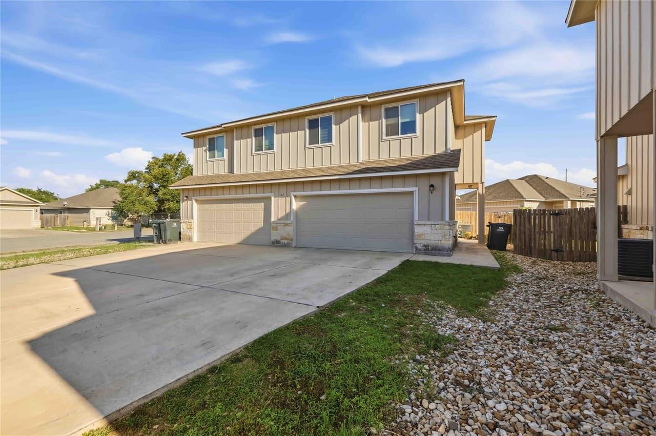 105  Liberty Place Cv photo 2
