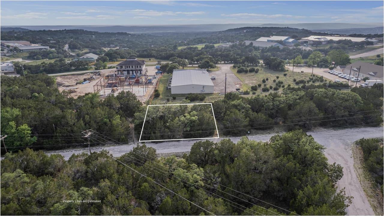 8106  Arapaho Trl photo 2
