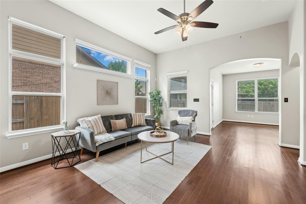 2704  Santa Ana Ln