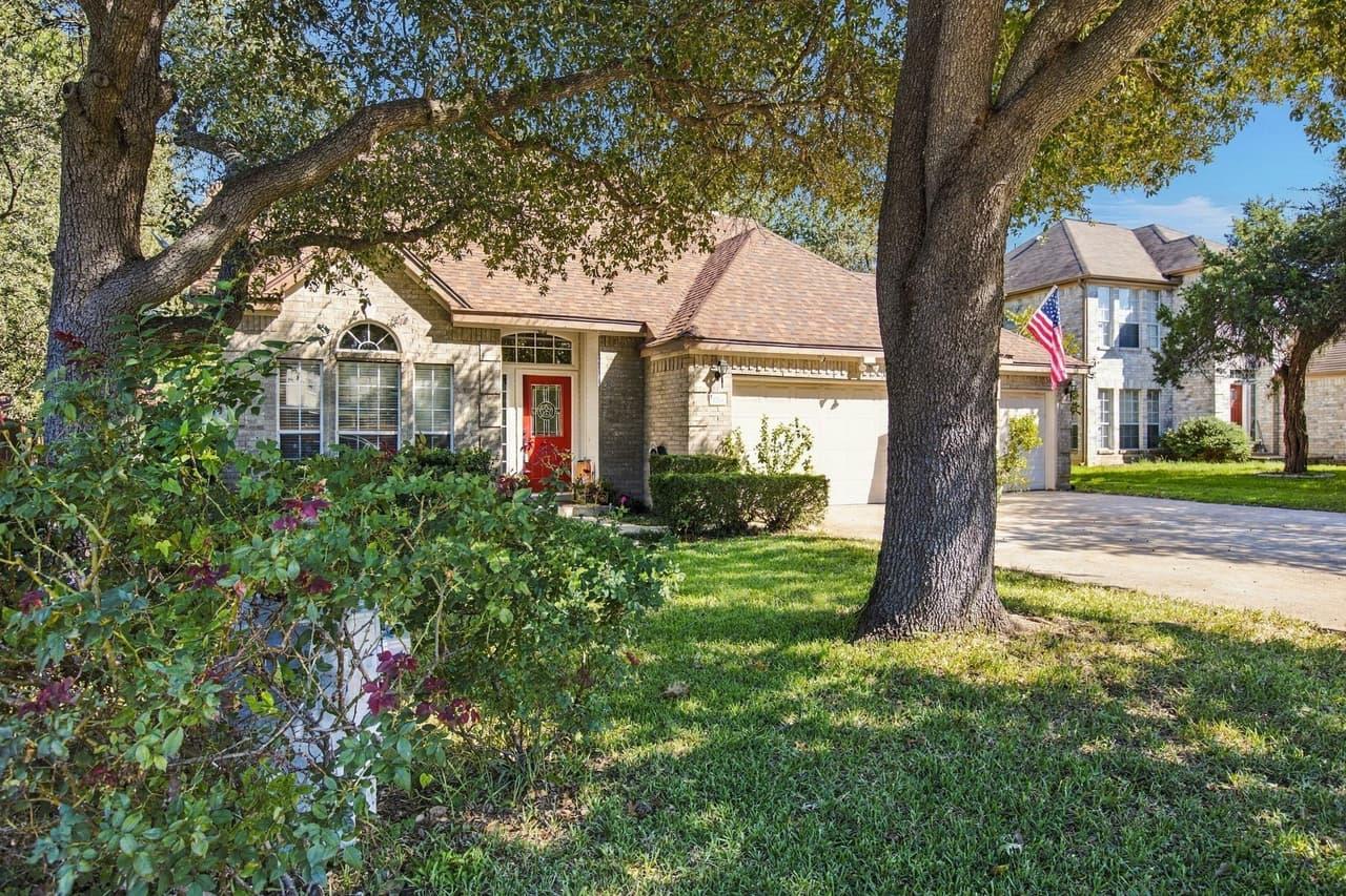 1714  Sequoia Dr photo 3