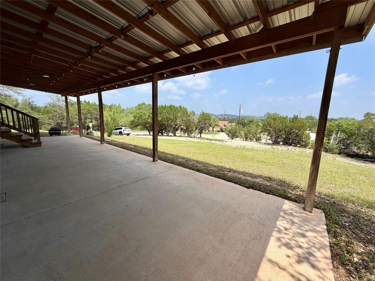 19511  Blanco Dr photo 2