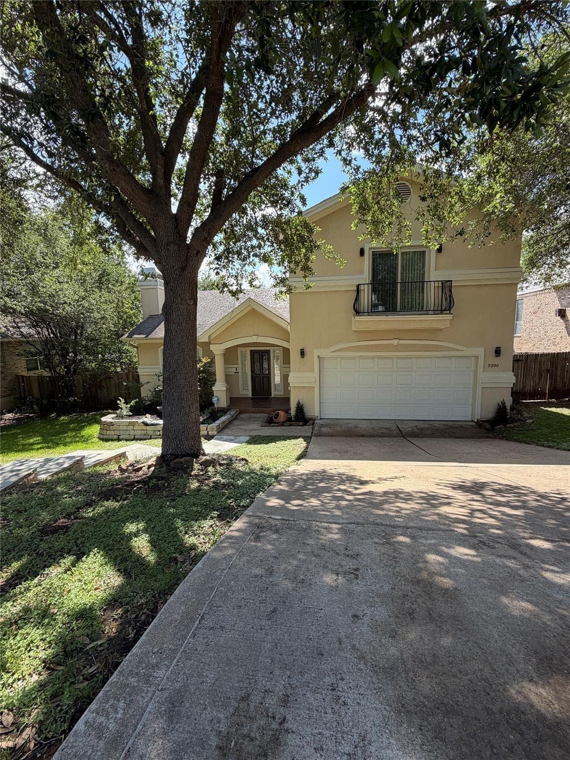 3200  Burks Ln photo 2