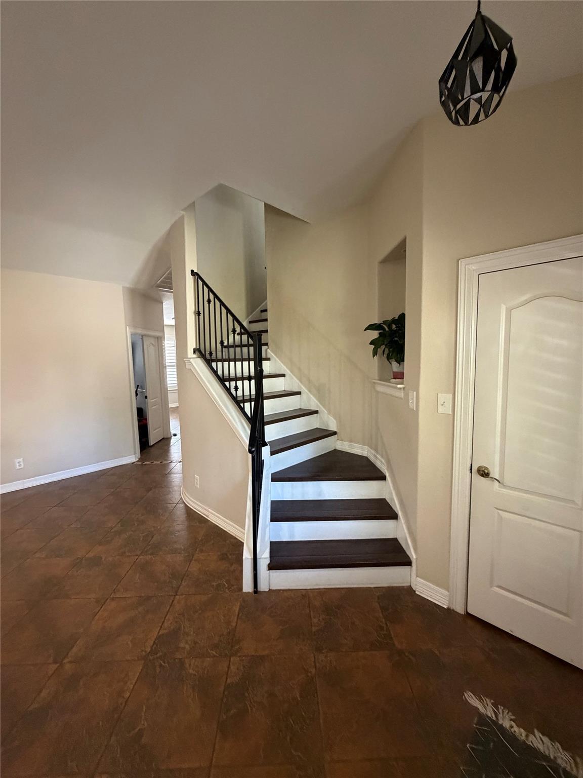 3200  Burks Ln photo 3