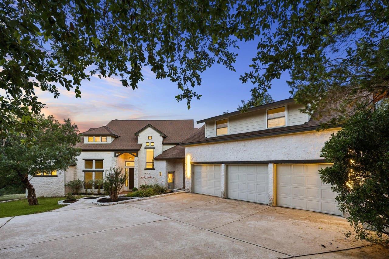 3719  Bee Creek Rd photo 2