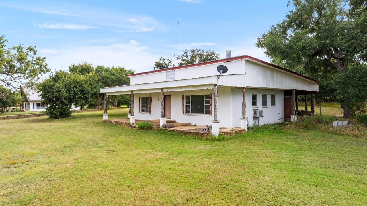 131  Blue Bird Ln photo 6