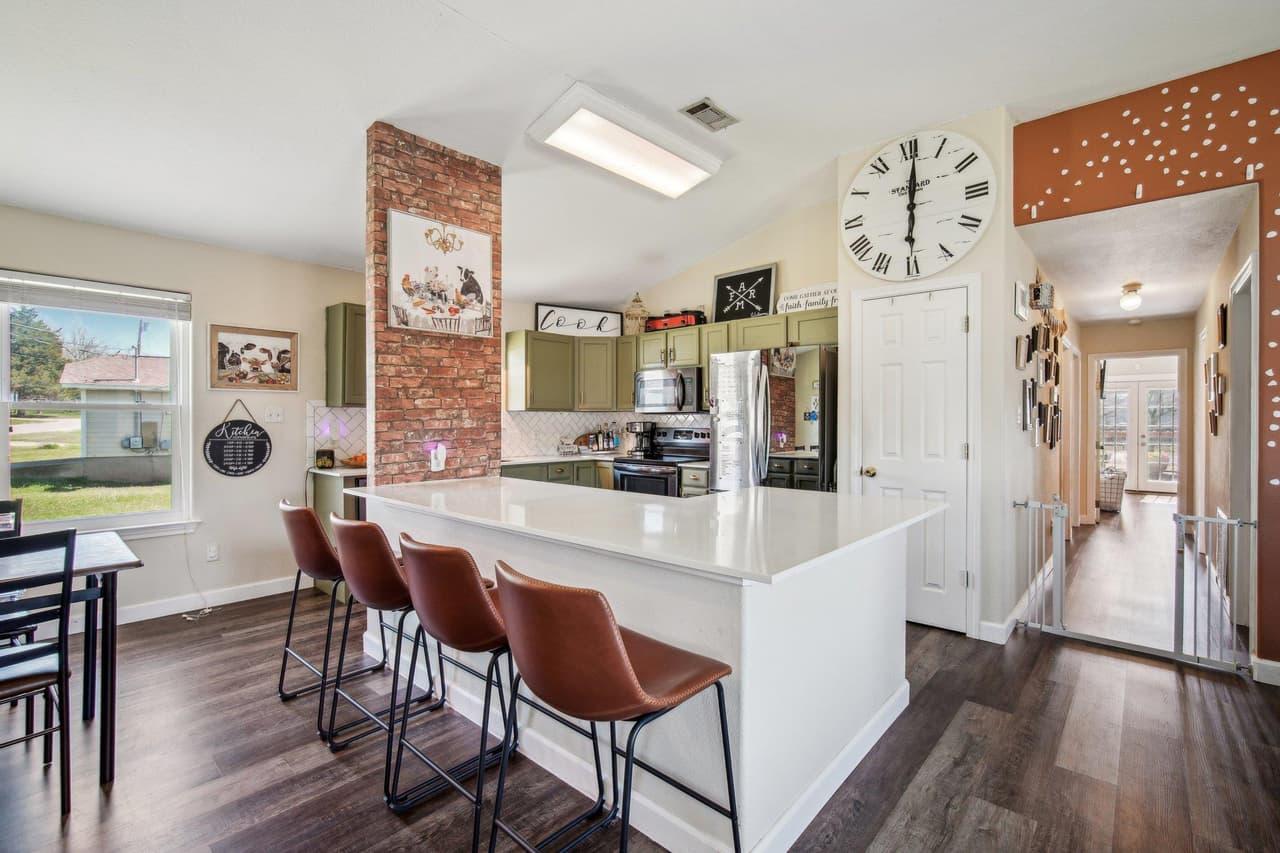 107  Hawea Ln