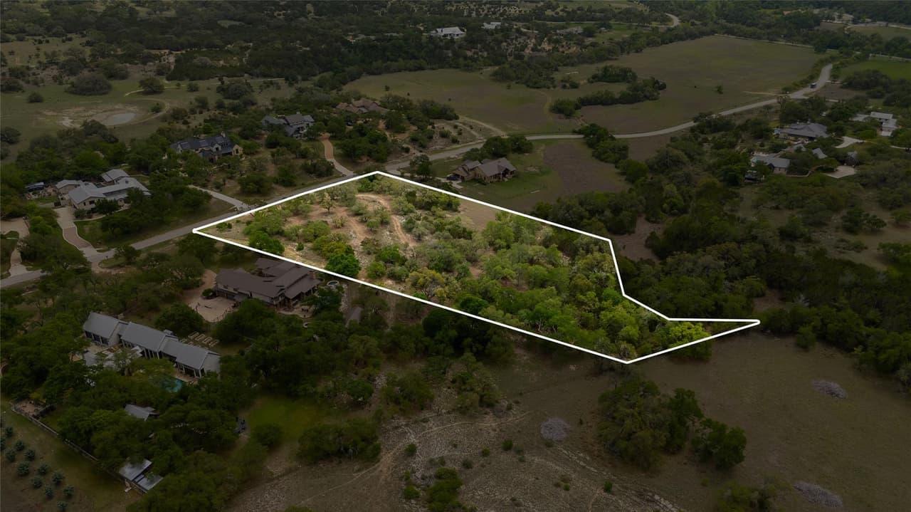 523  Dario Dr photo 3