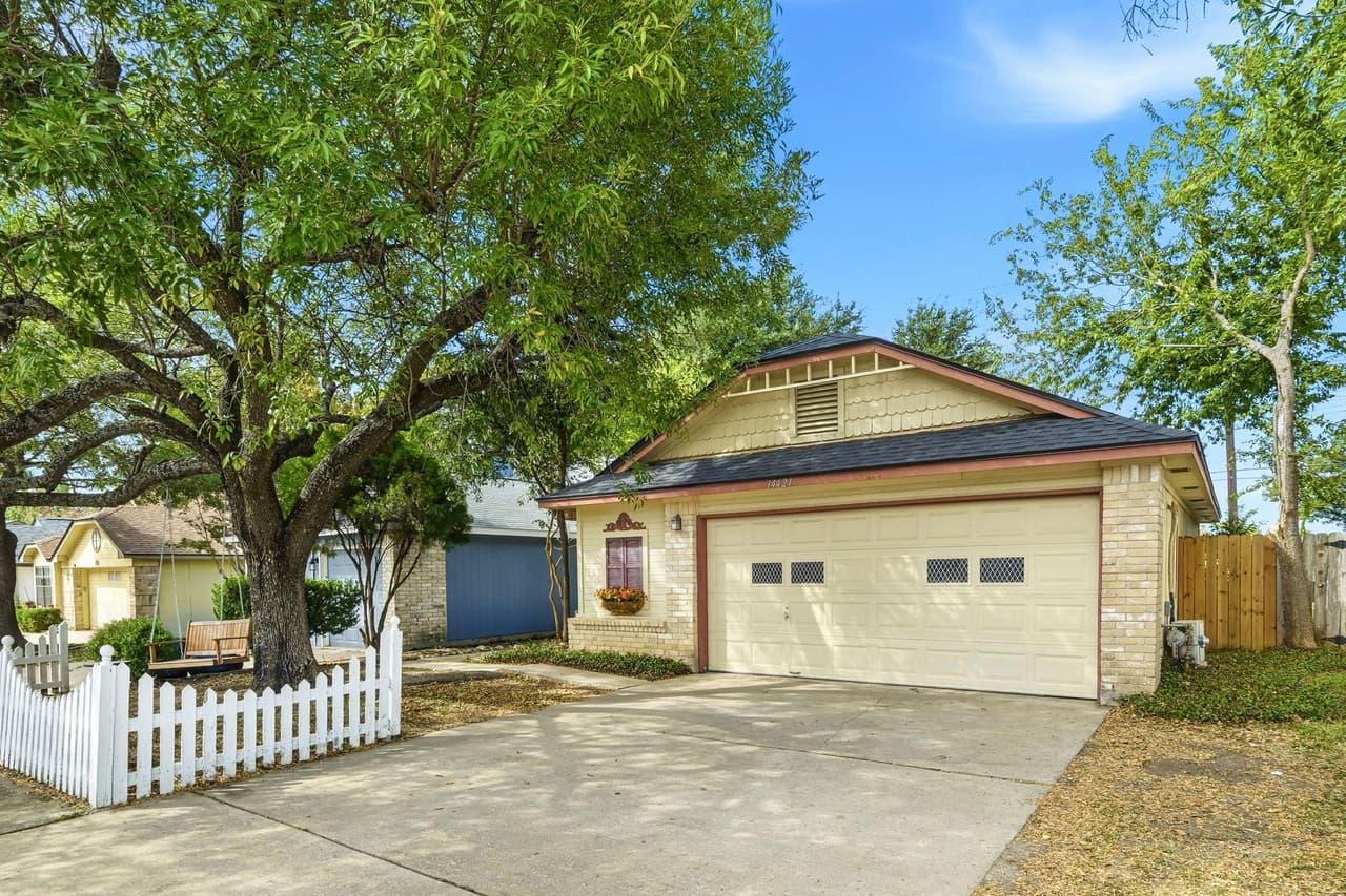 14421  Robert I Walker Blvd photo 3