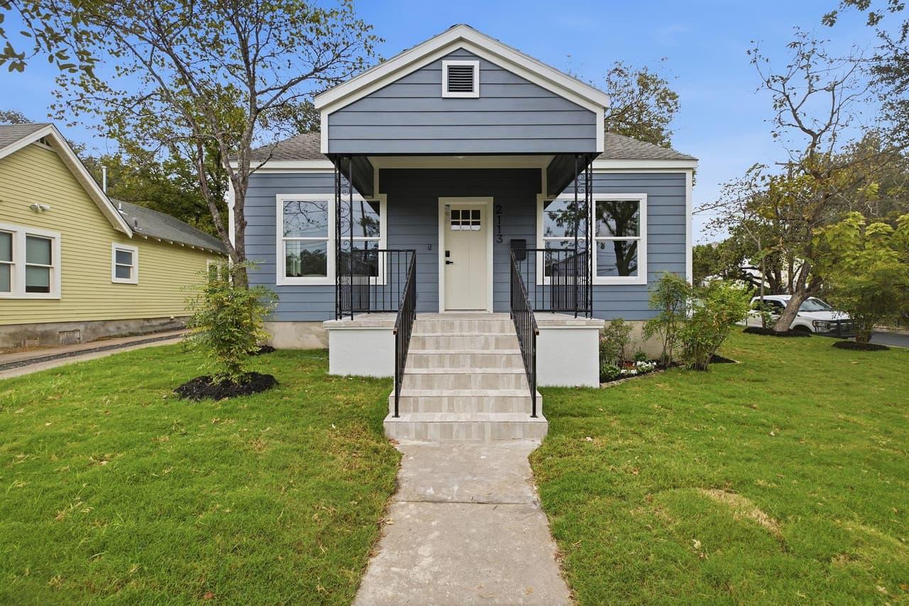 2113  Wilson St photo 6