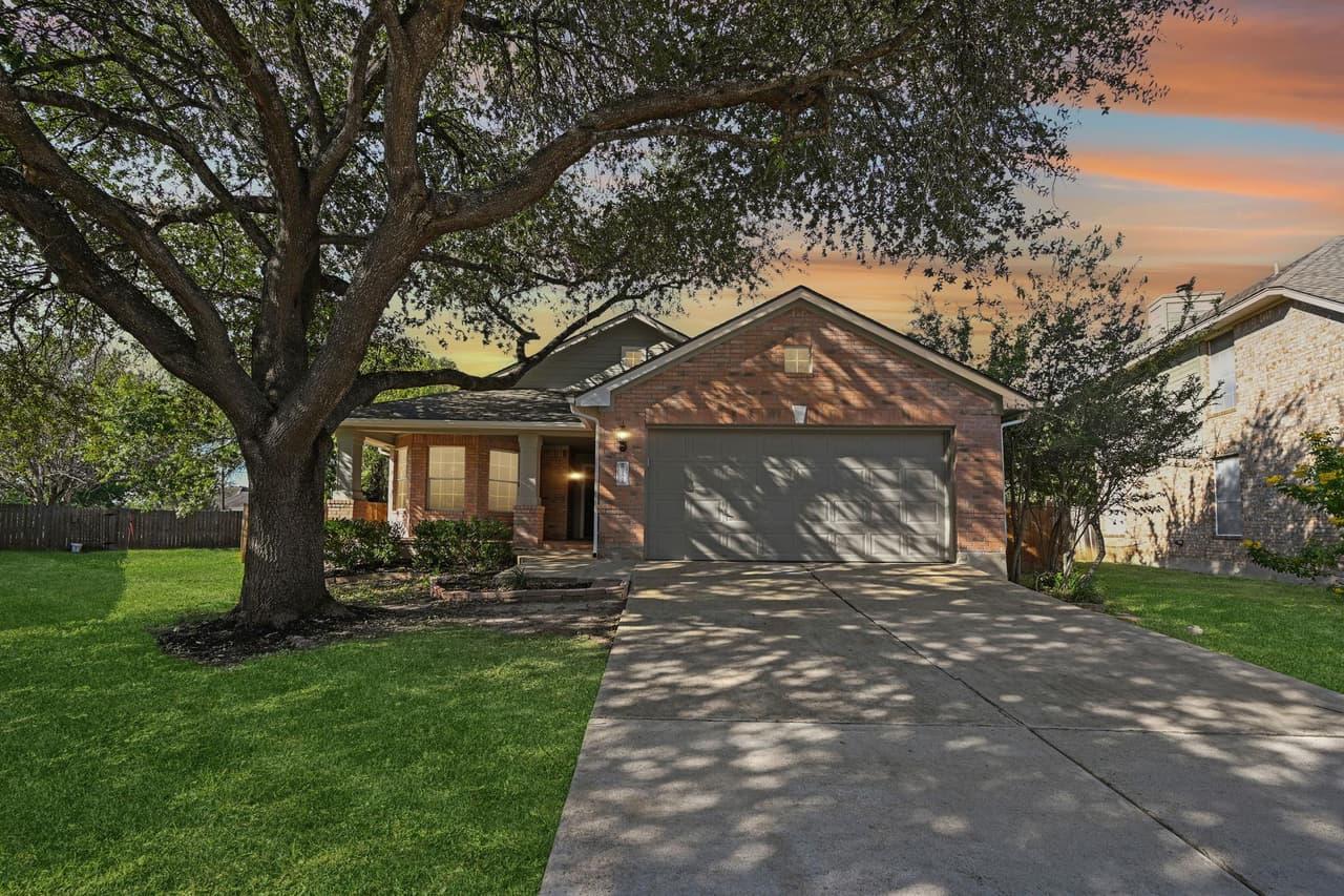12316  Sugar Leaf Pl