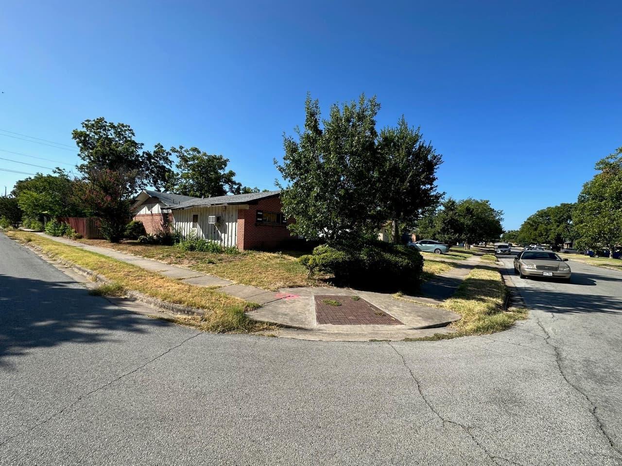 8311  Briarwood Ln