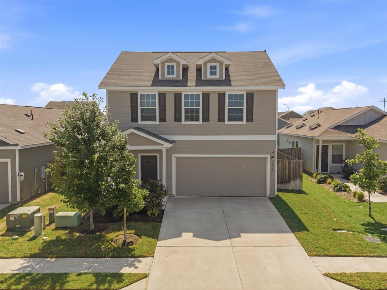 309  Freshwater Dr photo 2