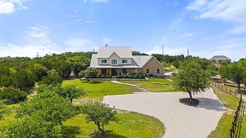 1051  Trailhead Cir