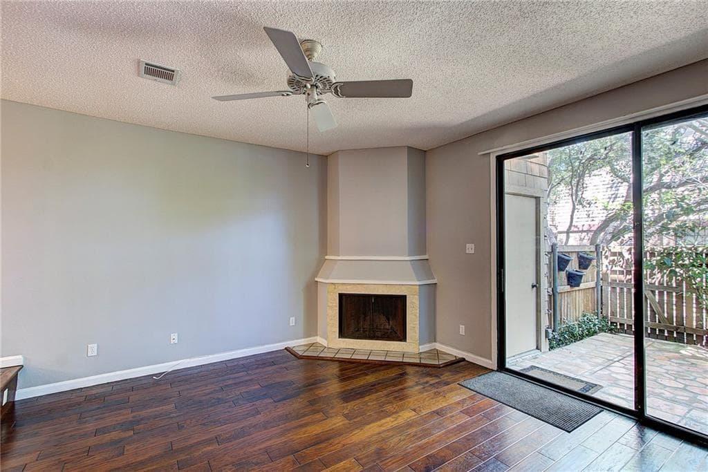 7122  Wood Hollow Dr  #14 photo 4