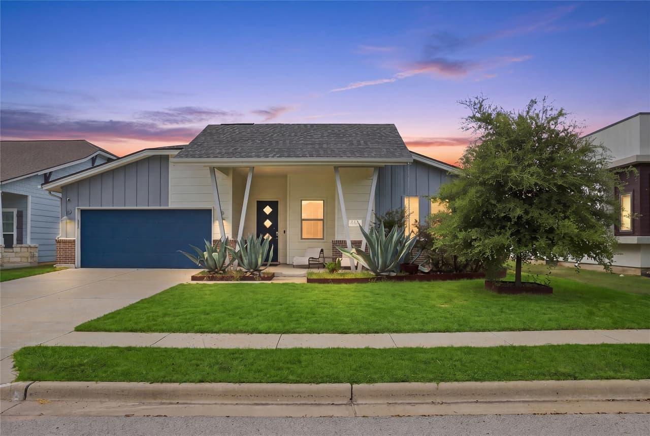 112  Dax Dr