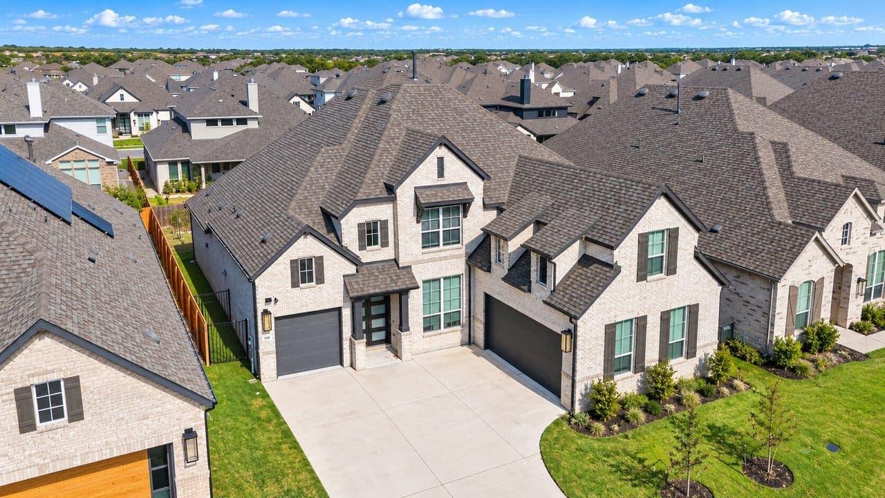 539  Great Lawn Bnd