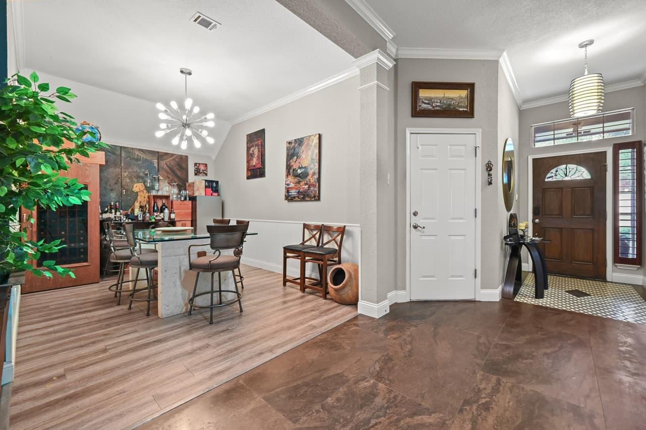 12613  Picket Rope Ln photo 4