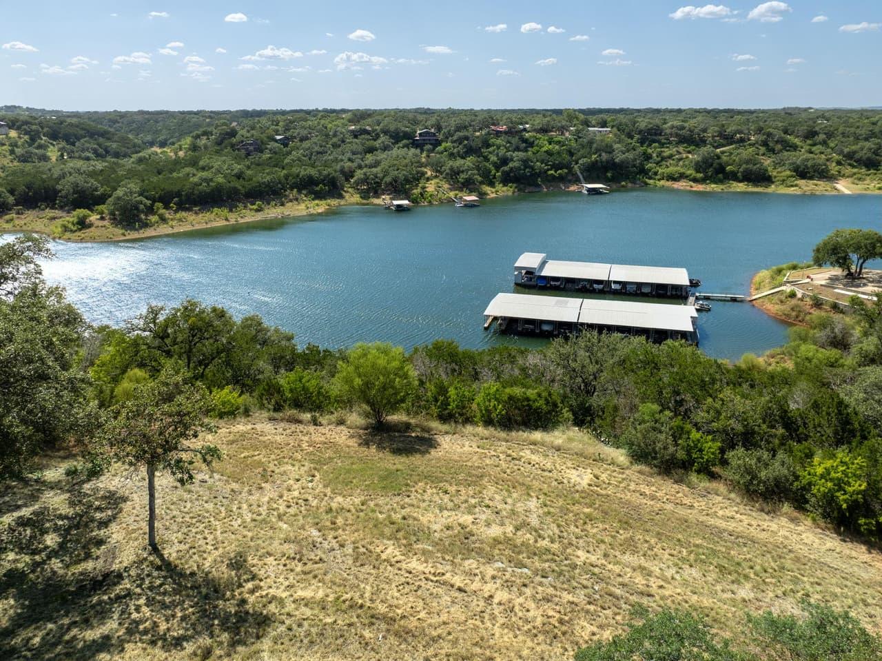 2908  Marina Shores Dr photo 3