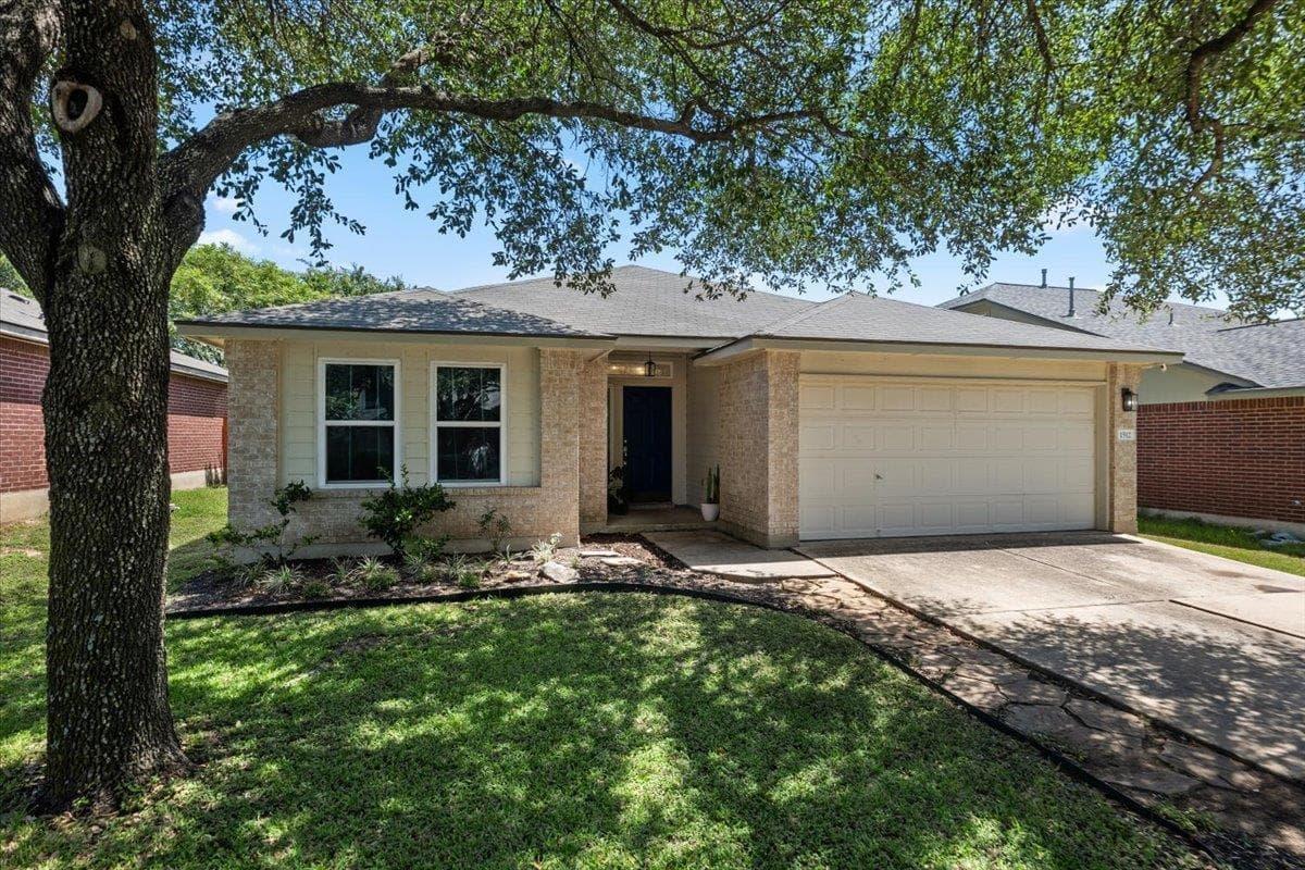 1512  Dillon Lake Bnd