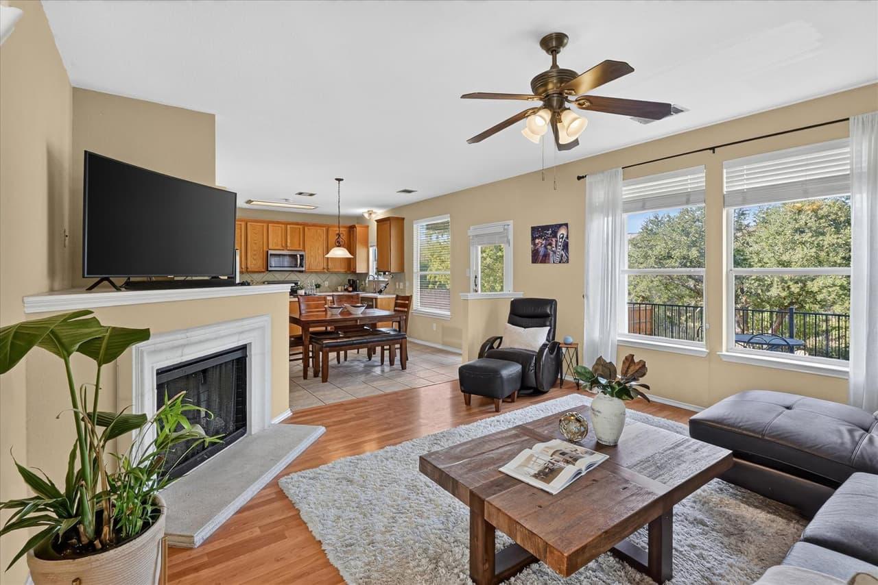 11212  Fletcher Hall Ln photo 4