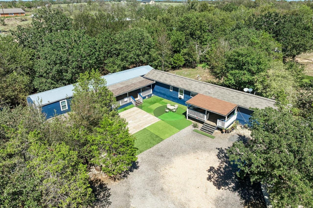 181  Waugh Way