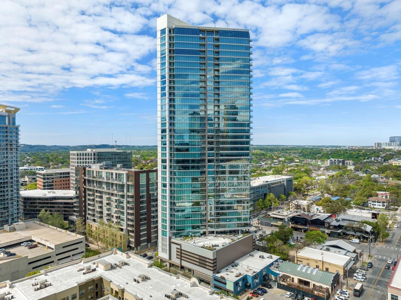 501  West Ave  #3403