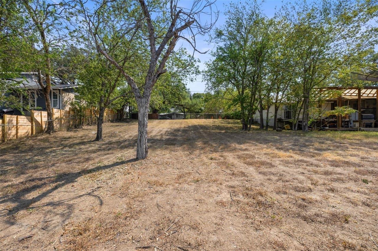 4706  Roundup Trl photo 6