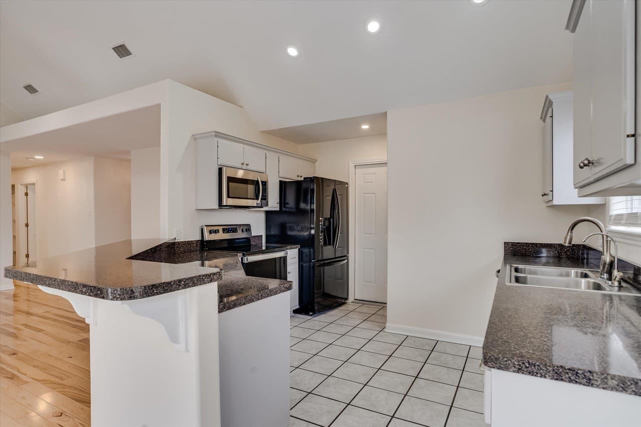 134  Laumaia Ln photo 6