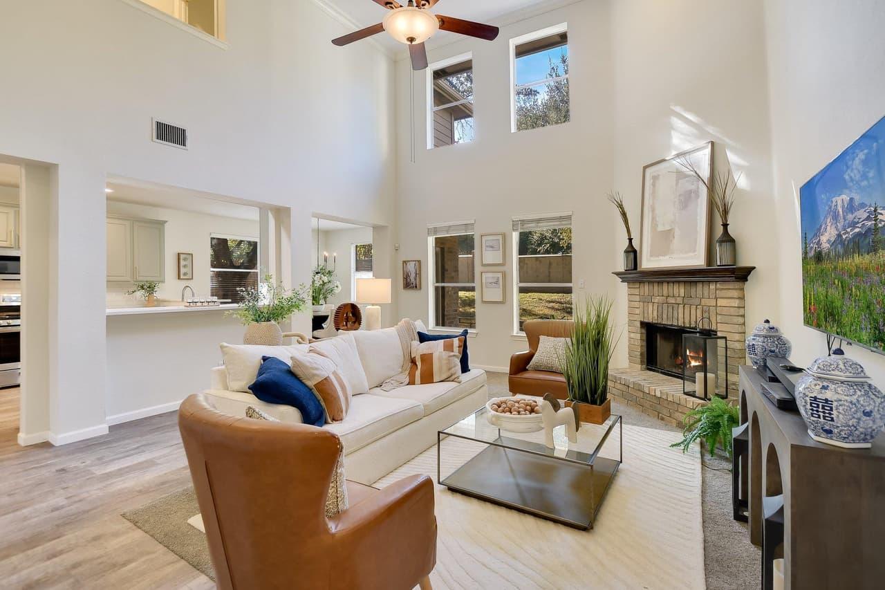 1920  Mulligan Dr
