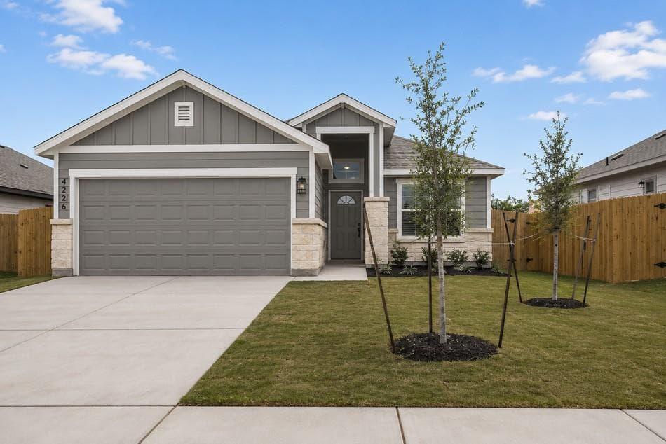 301  Bucking Ln