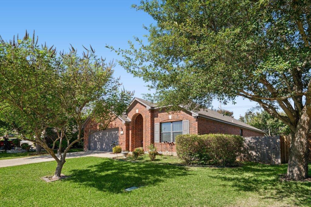 2005  Woodway Dr photo 4