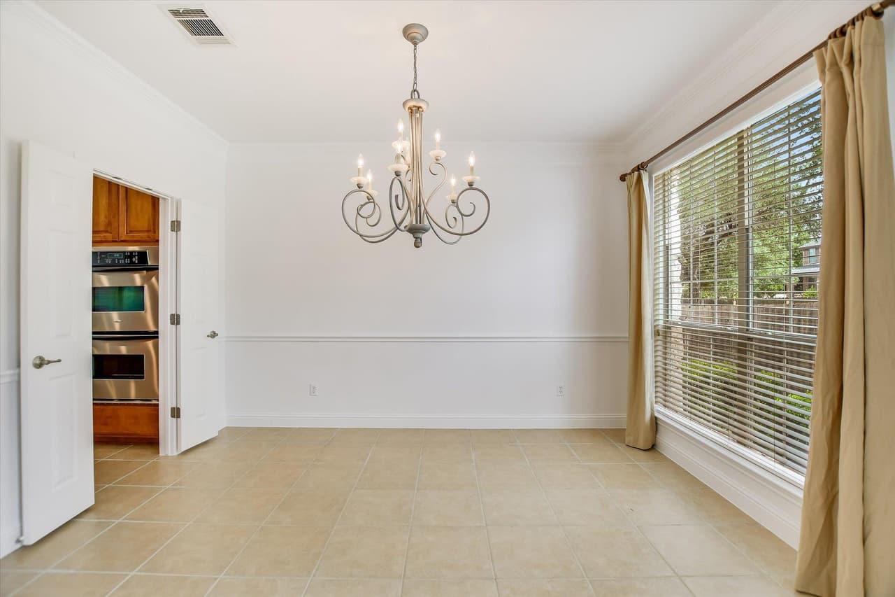 2512  Armatrading Dr photo 6