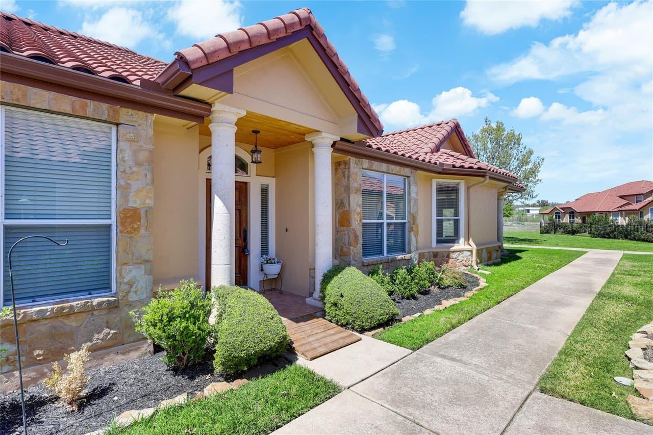 21118  Highland Lake Dr  #2 photo 6