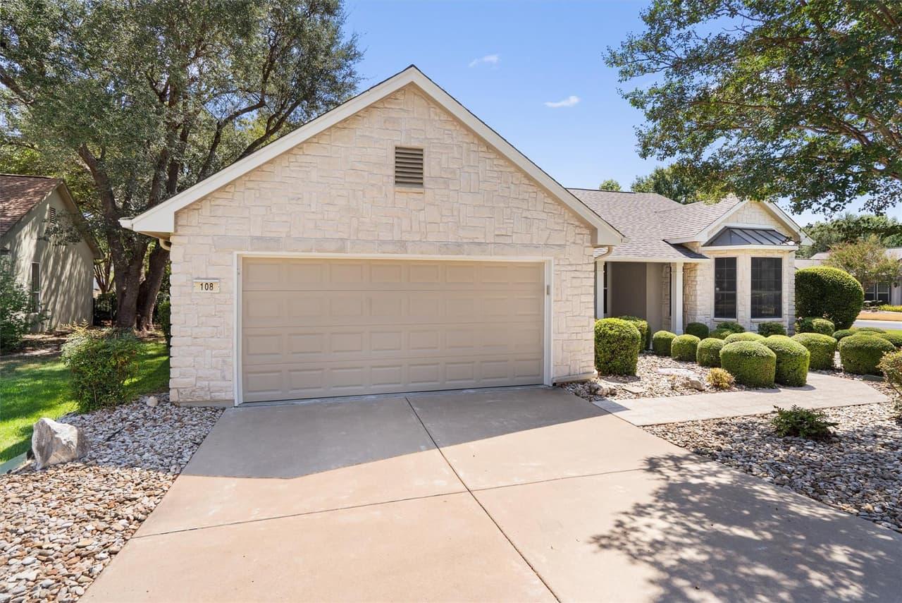 108  Cattle Trail Way photo 2