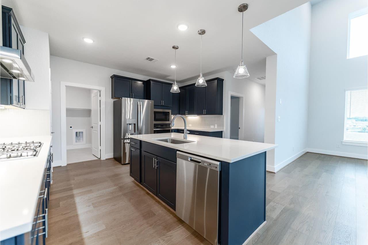 109  Joy Ln photo 2