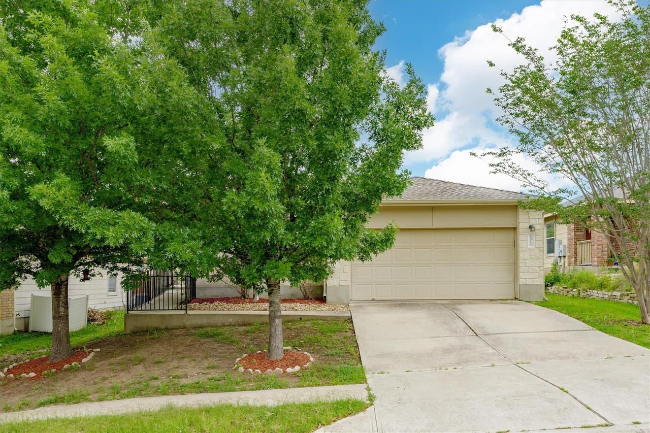 8912  China Rose Dr photo 2