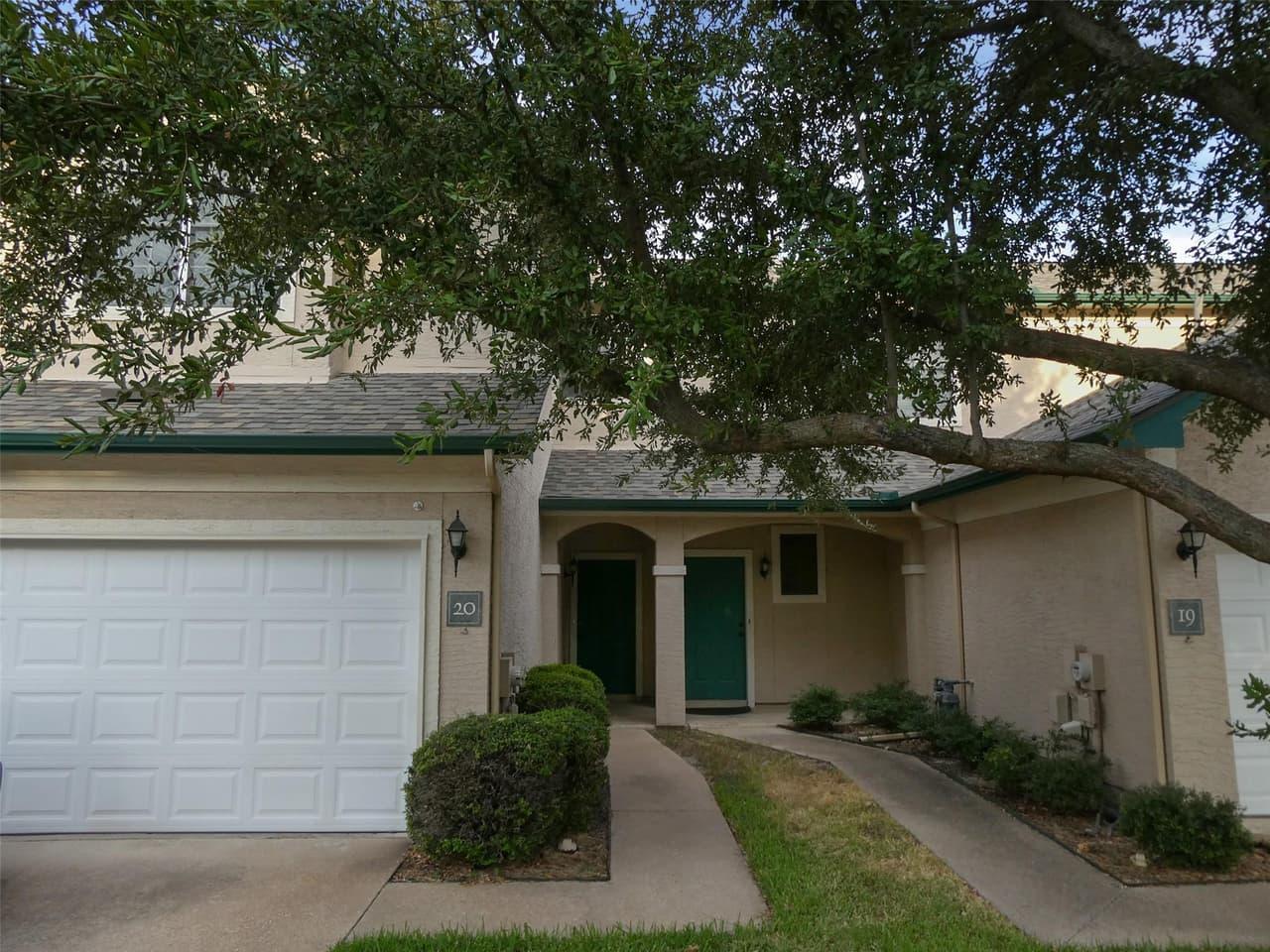 2100  PIPERS FIELD Dr  #20