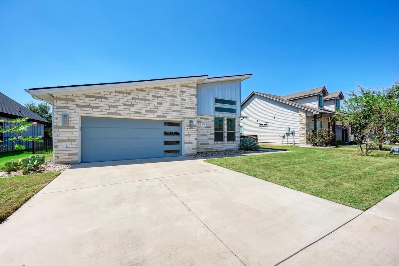 308  Charli Cir photo 2