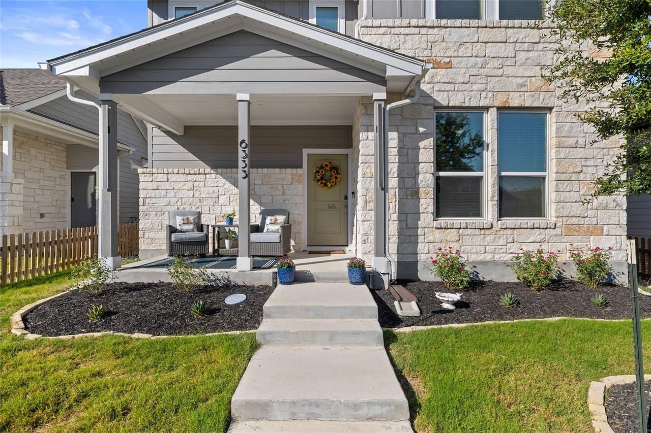 6333  Marsh Ln photo 2
