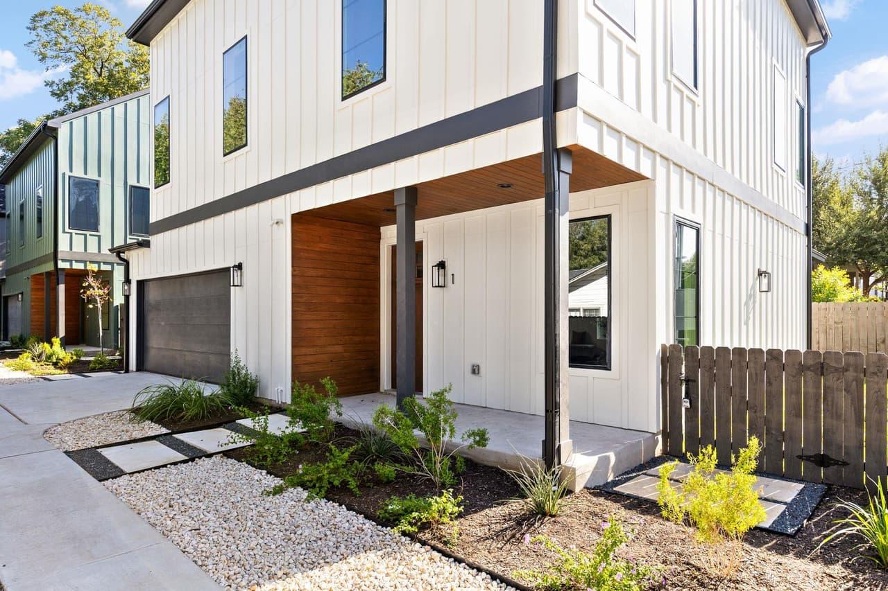 1004  Romeria Dr  #1 photo 4
