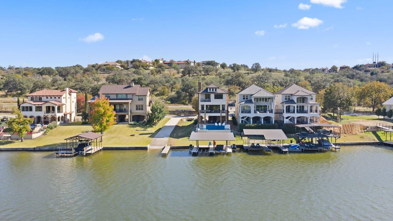 624  Waterside Dr photo 4