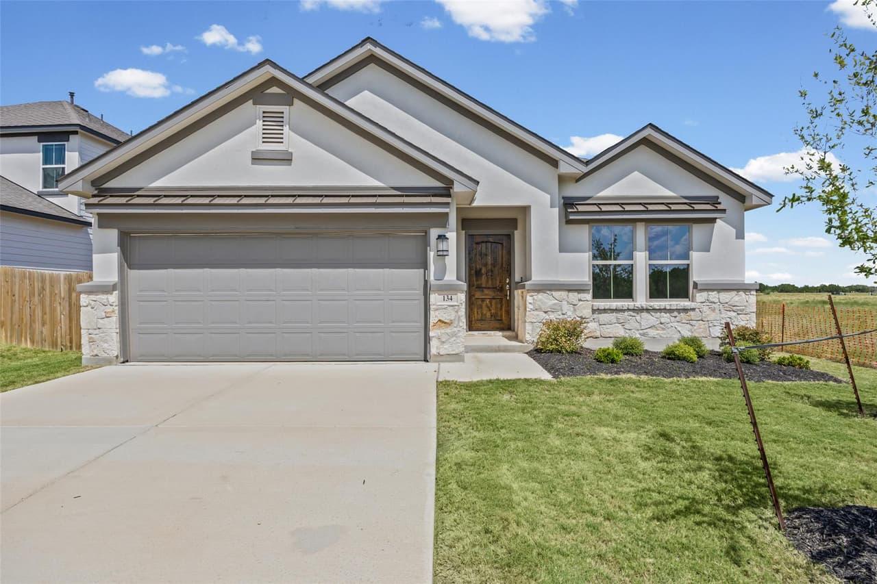 157  Arena Dr