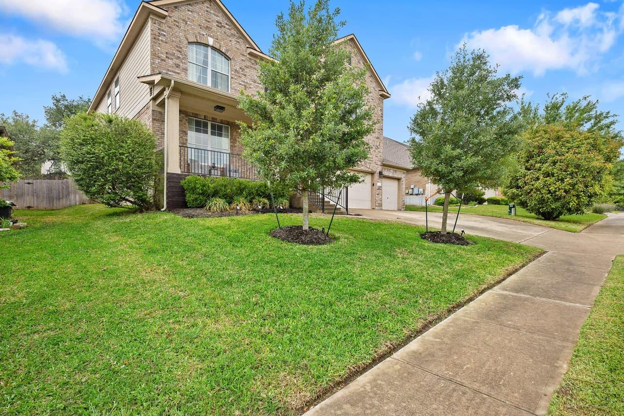 2652  Ravenwood Dr