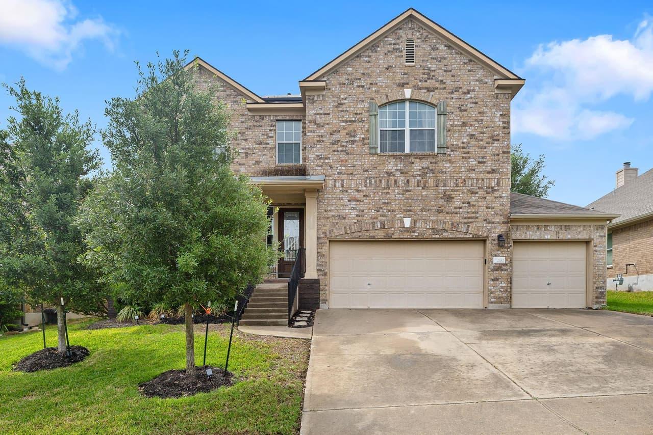 2652  Ravenwood Dr photo 2