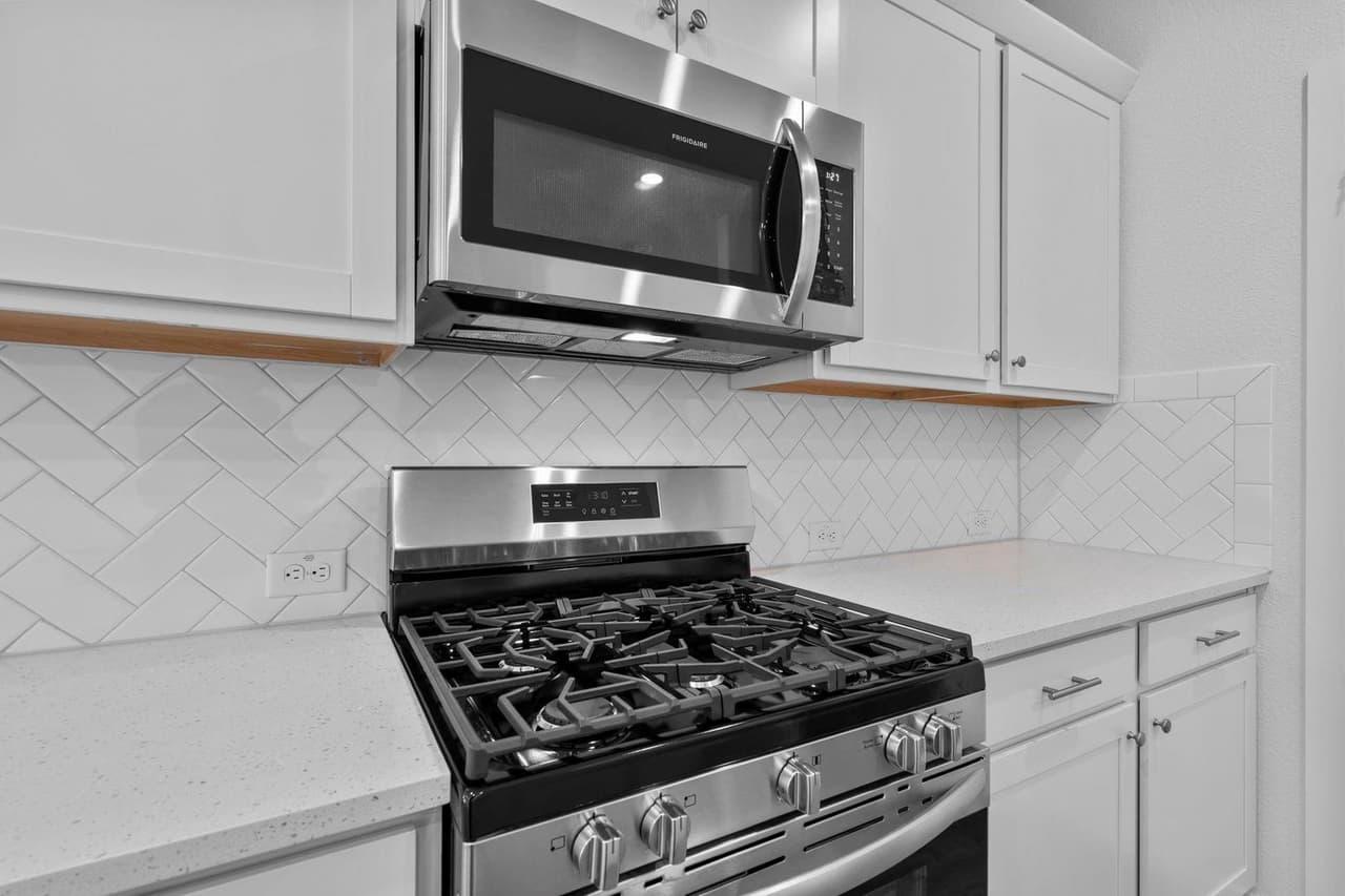 193  Weaver Ln photo 5