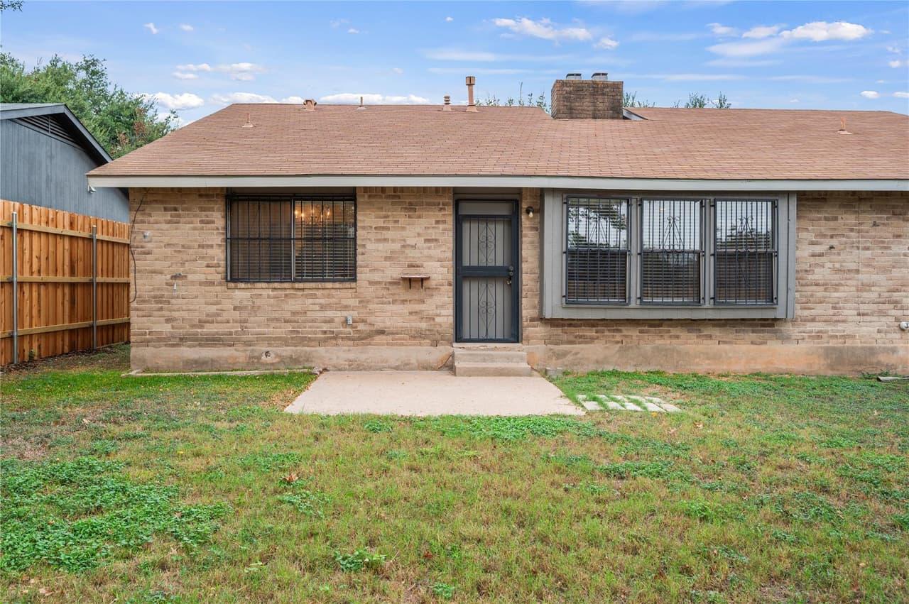 6901  Greycloud Dr photo 5