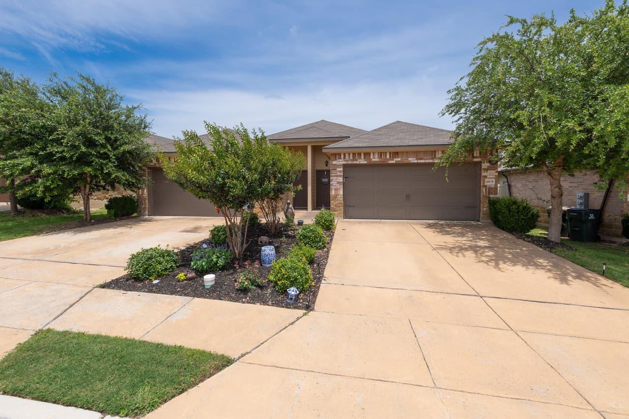436  Jack Rabbit Ln photo 3