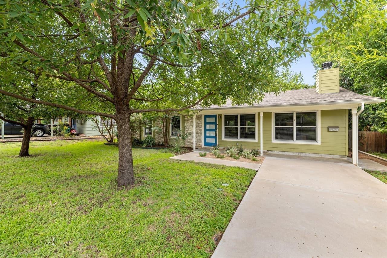 2706  Nottingham Ln photo 4
