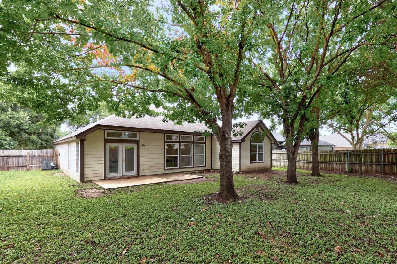119  Stephen Ln photo 3