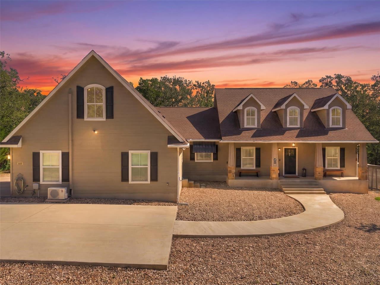 138  Wood Hollow Ct